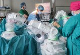 Įspėja nesusivilioti pigiomis operacijomis ir procedūromis Turkijoje: pūvančios krūtys, sugadinti dantys ir 25 mirtys