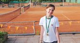 Valerija tarptautinėje jaunimo neįgaliųjų teniso stovykloje buvo apdovanota kaip didžiausią pažangą padariusi sportininkė.  (nuotr. asm. archyvo)
