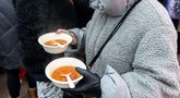 Sostinėje – tradicinė „Maltiečių sriubos“ akcija: kai kurie neslepia paaukoję įspūdingas sumas (nuotr. Fotodiena/Žygimanto Gedvilos)