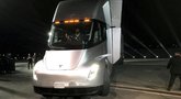 „Tesla“ elektrinis sunkvežimis (nuotr. SCANPIX)