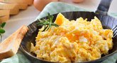 Šefas Oliveris ragina nedėti į kiaušinienę lietuvių pamilto produkto: jo ten nereikia (nuotr. Shutterstock.com)