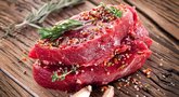 Šiukštu nevalgykite tokios mėsos: gresia liūdnos pasekmės (nuotr. Shutterstock.com)