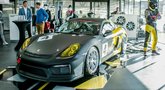 Vilniuje pristatyta unikali Lietuvos „Porsche“ komanda ir jos lenktynininkai