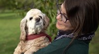 Ligotą šunį iš prieglaudos paėmusi moteris neslepia džiaugsmo: to nereikia bijoti  
