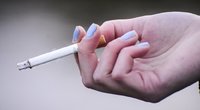 Nors Latvijoje akcizai didėja, cigarečių paklausa nemažėja (nuotr. Fotodiena.lt/Pauliaus Peleckio)