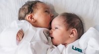 Tikras stebuklas: moteriai gimė dvynukės, kurias skiria net para laiko (tv3.lt koliažas)