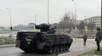 Vilniaus gatvėmis rieda karinė technika  