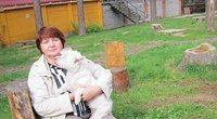T. Chochriakova gyveno viena dideliame bute šalia gražaus Sokolnikų parko; manoma, dėl buto ji ir buvo nužudyta  