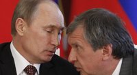 V. Putinas ir “Rosneft“ vadovas Igoris Sečinas (nuotr. SCANPIX)
