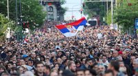 Serbijoje dešimtys tūkstančių žmonių po dvejų šaudynių protestavo prieš smurtą (nuotr. SCANPIX)
