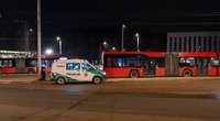 Vilniuje Saulėtekio žiede mirė iš 5G autobuso išlaipintas vyriškis (nuotr. Broniaus Jablonsko)