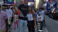 Mindaugas Kuzminskas su drauge Niujorko “Times Square“ (nuotr. Instagram)
