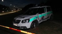 Bandant sulaikyti pavogtą automobilį, apgadintos dvi Lazdijų policijos mašinos (nuotr. Broniaus Jablonsko)