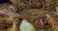 Nesudėtingas paelijos receptas su krevetėmis ir chorizo dešra  