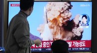 Šiaurės Korėja nesiliauja gąsdinti: paleido dar vieną balistinę raketą (nuotr. SCANPIX)