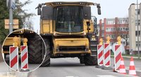 Susiaurinta gatvė Kelmėje neleidžia pravažiuoti ūkininkams (tv3.lt koliažas)