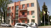 Vilkaviškyje – precedento neturintis atvejis: tarybos narys į teismą padavė muzikos mokyklą dėl neva slepiamų algų (nuotr. stop kadras)