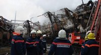 Rusijos srityse griaudėjo sprogimai, dega naftos perdirbimo gamykla (nuotr. Telegram)