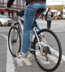 Vilniaus dviratininkai ir riedutininkai: mums nėra kur važinėtis