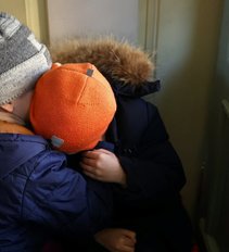Rusai grobia ukrainiečių vaikus: atskiria nuo tėvų ir veža nežinia kur
