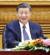 Kinija kerta Europai: „Susiduriame ir su nauja grėsme“
