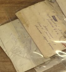 Dalis vilniečių gavo prieš 50 metų rašytus, bet nepristatytus laiškus – jie buvo pašto šachtoje