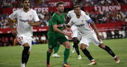 „Sevilla“ atvyksta į Lietuvą: ko užsiprašė futbolo žvaigždės?