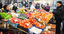 Kone dvigubai išaugusios daržovių kainos išgąsdino lietuvius 