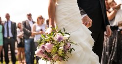 Vestuvių sezonas sutrumpėjo, bet verslas dar tikisi uždirbti: šventės kaina viršija 10 tūkst.