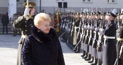 Latviai rinks naują vadovą. Nori tokio, kaip Dalia Grybauskaitė 
