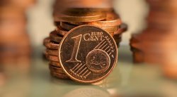 Seimas linkęs pritarti siūlymui atsisakyti 1 ir 2 centų monetų atsiskaitant grynaisiais pinigais: suma būtų apvalinama (nuotr. 123rf.com)