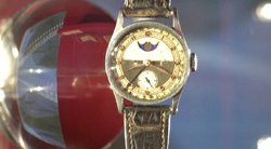 Aukcione – laikrodis už 6 mln. eurų: priklausė paskutiniajam Kinijos imperatoriui (nuotr. stop kadras)