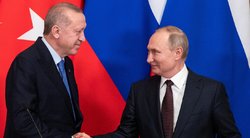 Erdoganas: Turkija pasirengusi bet kokiam vaidmeniui, kad padėtų Rusijai derėtis su Ukraina  (nuotr. SCANPIX)