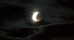 Mėnulio užtemimas (nuotr. Broniaus Jablonsko)