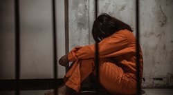 Moteris kalėjime (nuotr. Shutterstock.com)