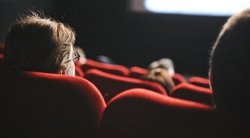 Lietuvos kino teatruose – streikas dėl kaukių ir uždraustų spragėsių (nuotr. stop kadras)