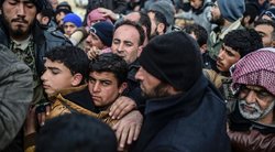 Sirų pabėgėliai Turkijos-Sirijos pasienyje (nuotr. SCANPIX)