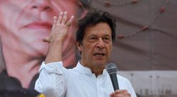 Pakistano buvęs premjeras Khanas nuteistas kalėti 10 metų (nuotr. SCANPIX)