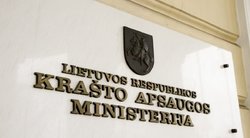 Krašto apsaugos ministerija 50 nevyriausybinių organizacijų skyrė 400 tūkst. eurų  (nuotr. Tv3.lt/Ruslano Kondratjevo)
