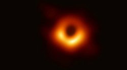 Juodoji skylė „Messier 87“ galaktikoje (nuotr. Gamintojo)