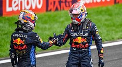 Maxas Verstappenas ir Sergio Perezas (nuotr. SCANPIX)
