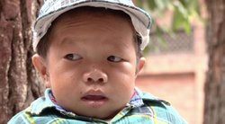 Nepale – žemiausias pasaulio paauglys: pamatykite, kaip jis atrodo (nuotr. stop kadras)