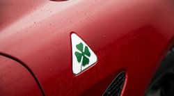 „Alfa Romeo“ automobilius puošiantis keturlapis dobilas : Kas, kaip, kur ir kodėl?
