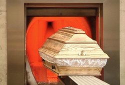 Morgo darbuotoja išdavė, kas lieka kremavus kūną: kiti apie tai nesusimąsto