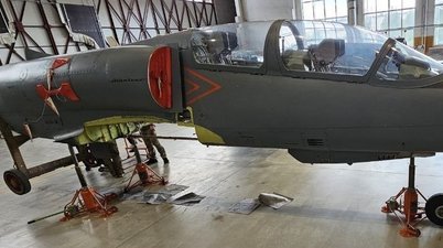 Lietuva perdavė Ukrainai lengvąjį atakos lėktuvą L-39ZA „Albatros“  