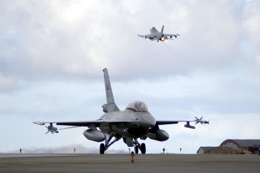 Danijos naikintuvai „F-16“ (nuotr. SCANPIX)