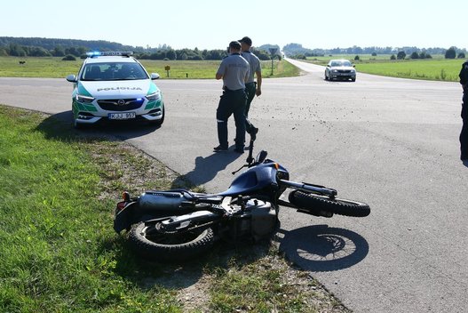 Kraupi avarija prie Vilniaus: medikams nepavyko išgelbėti motociklininko gyvybės nuotr. Broniaus Jablonsko