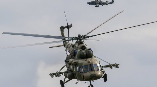 Rusų sraigtasparnis Ka-52 (nuotr. SCANPIX)