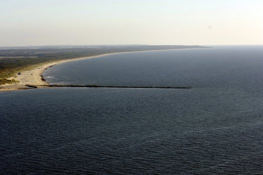Baltijos jūra ir Šventosios paplūdimys (Vladimiro Gulevičiaus (ELTA) nuotr.) (nuotr. Balsas.lt)