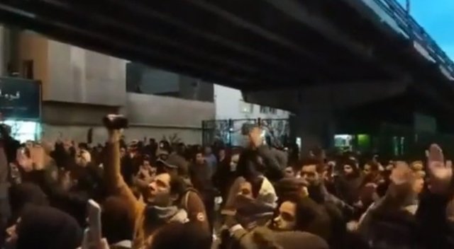 Irane prasidėjo protestai (nuotr. YouTube)